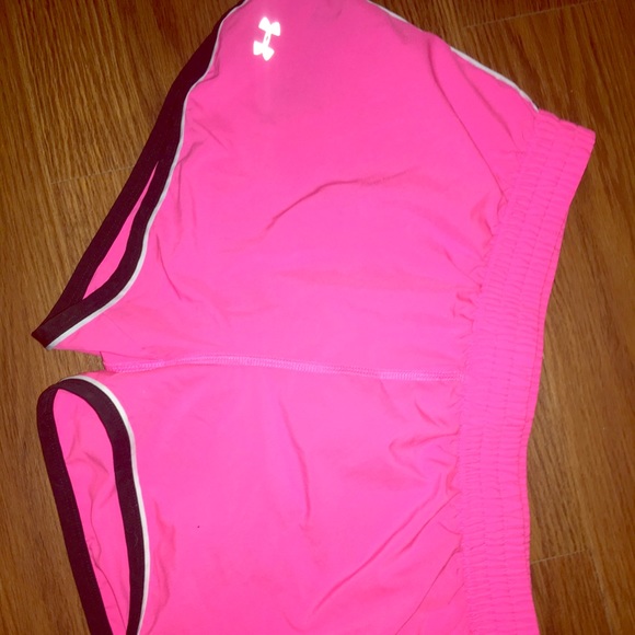 Under armour shorts - Picture 1 of 2